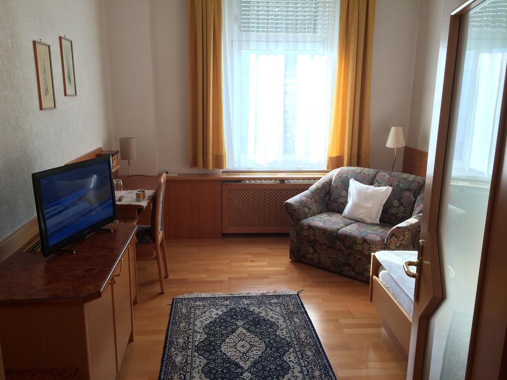 Seehotel Schwan Gmunden Exterior photo